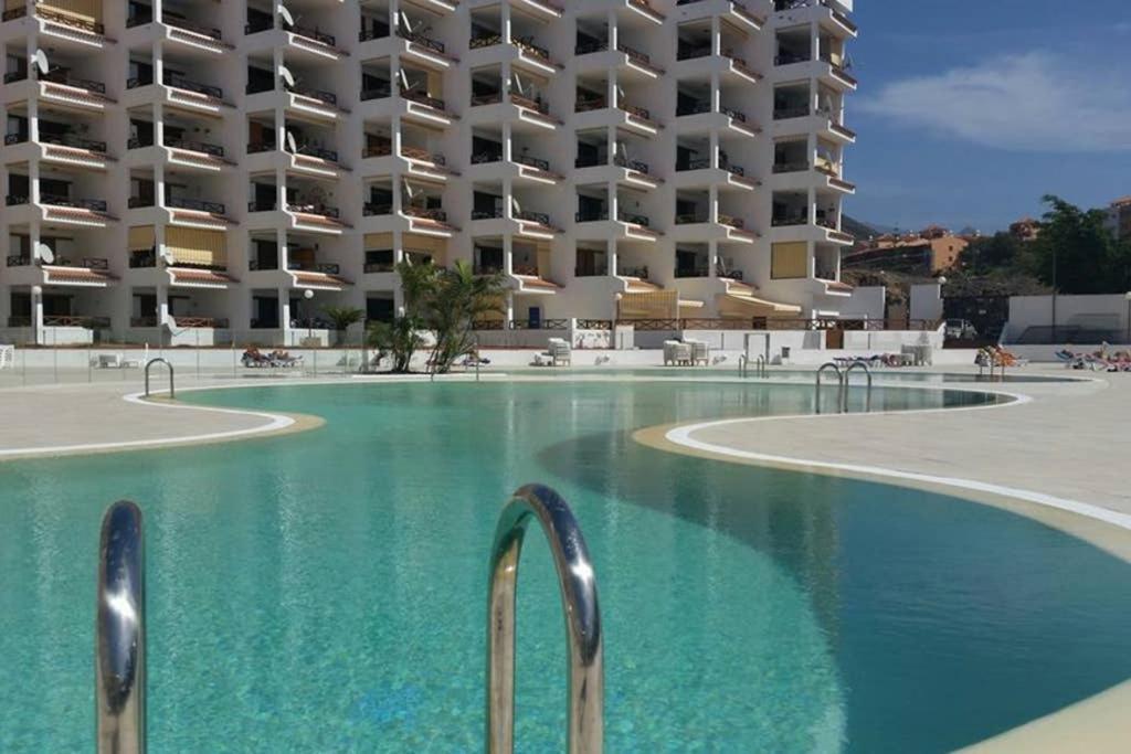 Large Studio Apartment With Lovely Terrace And Wifi Los Cristianos  Esterno foto